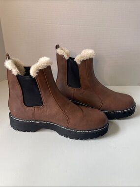 Portland  Boot Company Men's  Size 10 Brown Faux-Fur  Winter Boot